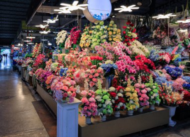 Bangkok 'ta büyük taze bir çiçek toptancısı ve perakende pazarı.