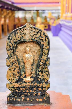 Bai Sema Taşı, Tayland 'daki bir Budist tapınağının kutsal bölgesini belirleyen sınır taşları..