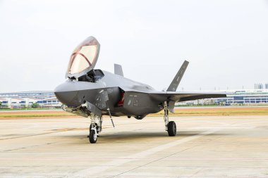 Lockheed Martin F35 Lightning II Multirole saldırı uçağı Tayland 'da hava gösterisinde..