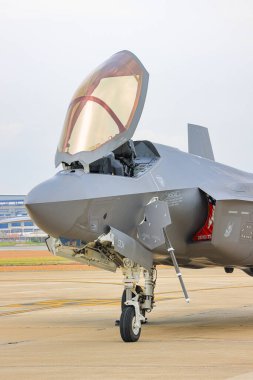 Lockheed Martin F35 Lightning II Multirole saldırı uçağı Tayland 'da hava gösterisinde..