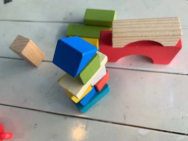 Renkli Ahşap Blok Setinin Üst Görüntüsü Eğitici Oyuncaklar Için Resim — Stok fotoğraf