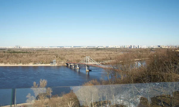 Kijów Ucraine 2023 Widok Miasto Kijów Mostu Dla Pieszych Rowerzystów — Zdjęcie stockowe