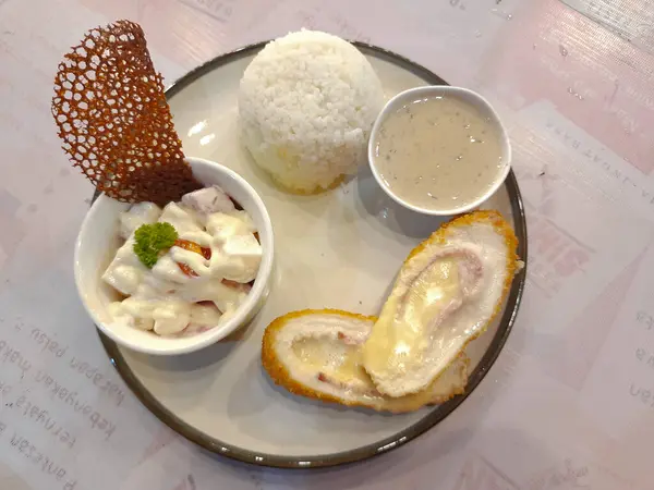 Körili bir yemek fotoğrafı.