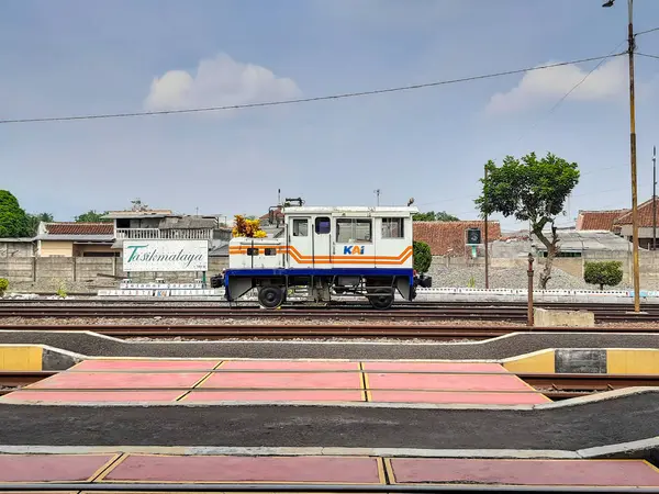 Demiryolu denetimi için tren lokomotifi