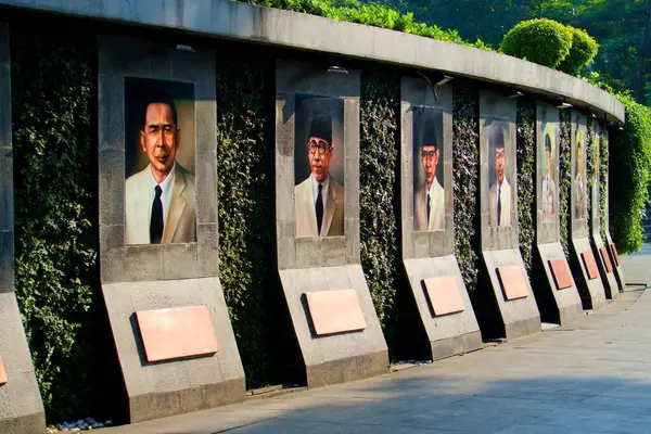 Endonezya 'daki Kahraman Şehir