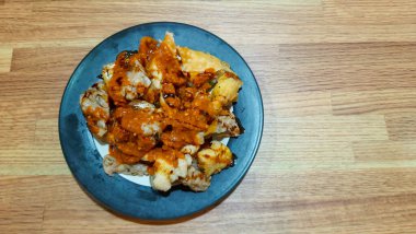 Tavuklu pilav ve sebze