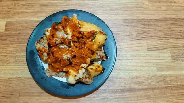 Tavuklu pilav ve sebze