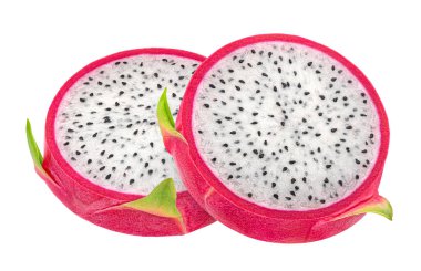 Ejderha meyvesi parçaları, kesme yolu olan beyaz arka planda izole edilmiş pitaya dilimleri