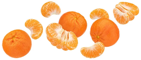 Падіння Мандаринових Або Мандаринських Апельсинових Фруктів Ізольовані Білому Тлі Відсічним — стокове фото