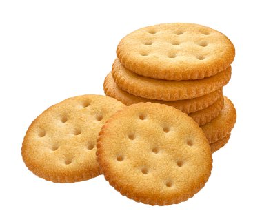 Beyaz arkaplanda izole edilmiş yuvarlak peynirli krakerler kırpma yolu, tam derinlik