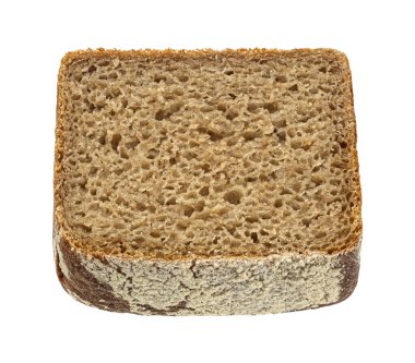 Beyaz arka planda izole edilmiş çavdar ekmeği dilimi, tam derinlik, üst görünüm