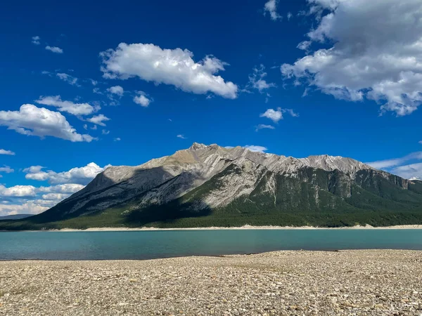 stock image View of mountain lake in Canada