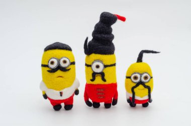 Yardakçıların oyuncakları sarı renkte.