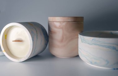 Dekoratif kokulu mumlar, el yapımı. Aromaterapi tedavisi