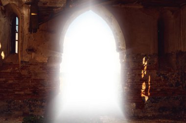 Portal 'da ışık, Diriliş Kapısı, Fikir, İsa Mesih, arkeoloji, bina