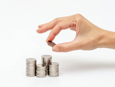 Paraları beyaz arkaplanda istifler