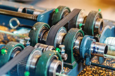 Plastik inşaat tesisleri, lastik dişliler, metal bilyeler, üretim tesisleri üretimi için endüstriyel ekipmanlar