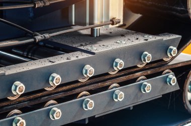 Plastik yapım için kullanılan ekipmanın bir parçası. Makine atölyesi. Sektör arkaplanı