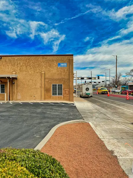 stock image Albuquerque, New Mexico, USA - March 10, 2023. 1401 Central Ave. Office Property Side view