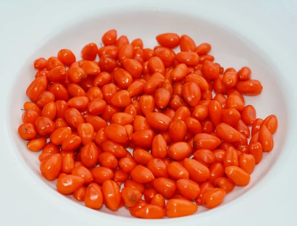 Maturi Bacche Goji Arancioni Sul Piatto Goji Bacca Goji Wolfberrys — Foto Stock