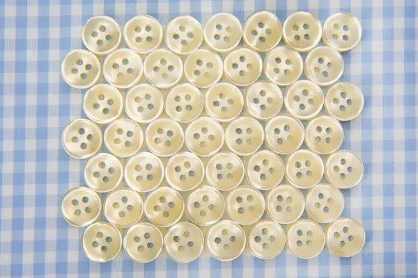 Botones Plástico Brillante Para Ropa Sobre Fondo Tela Moda Ropa —  Fotos de Stock