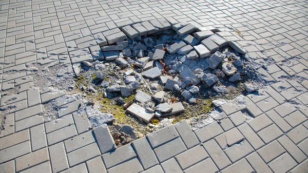 우크라이나 전쟁중에 다리가 광장에서 폭발하여 — 스톡 사진