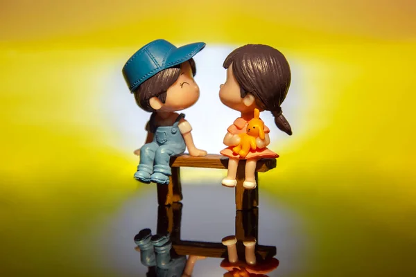 Miniature People Figures Game Romantic Couple Young People Boy Girl — Photo