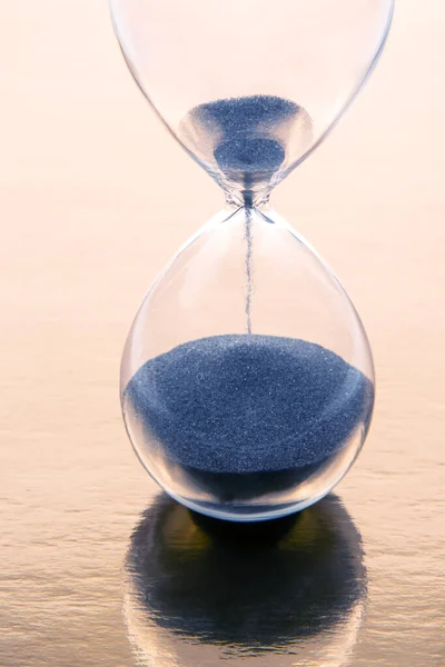 Hourglass Golden Background Time Minute Measurement — Fotografia de Stock