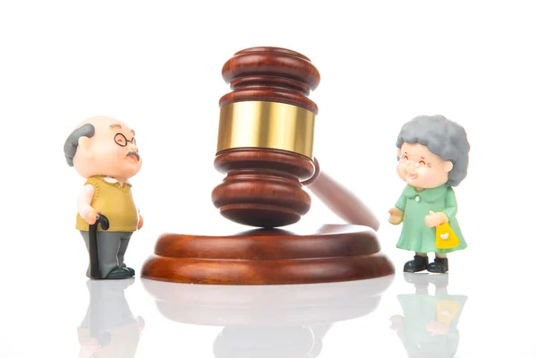 Miniatuur Mensen Ouderen Bij Hamer Van Recht Gerechtigheid Wetten Ter — Stockfoto