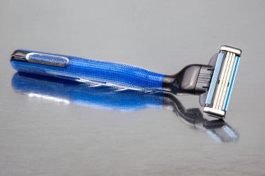 Jilet kaseti. Yüz traş makinesi. Sakal bıçağı. tükürük