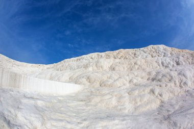 Pamukkale, Türkiye 'deki travertinler. jeoloji ve mineral kaya