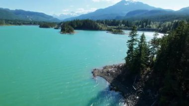 British Columbia, Kanada, Dağ Gölü Havacılığı