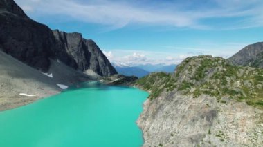 Nefes kesici İngiliz Kolombiya Doğa, Turkuaz Gölü Havacılığı.