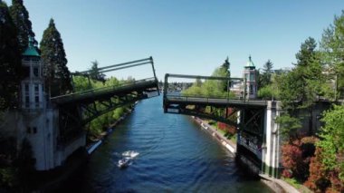 Washington 'da Montlake Köprüsü Kaldırma