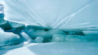 ice blocks on the frozen sea in the sun
