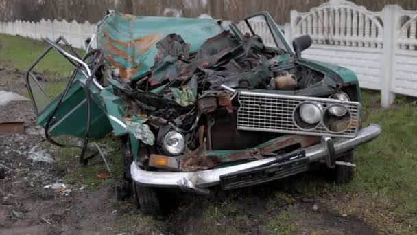 Zniszczony Samochód Przez Wojska Rosyjskie Wojna Ukrainie — Wideo stockowe