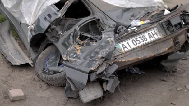 Vernietigde Auto Door Russische Troepen Oorlog Oekraïne — Stockvideo