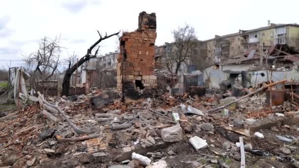 Zniszczony Dom Powodu Rosyjskiej Skorupy Wojna Ukrainie — Wideo stockowe