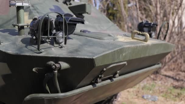 装甲运兵车枪管关闭 高质量的4K镜头 — 图库视频影像