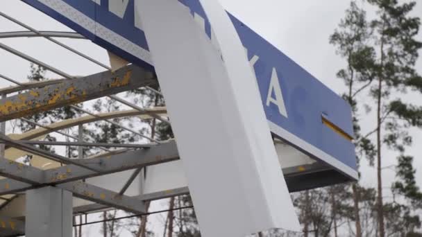 Devastating Impact War Ukraine Captured Image Depicting Shattered Gas Station — Stock Video