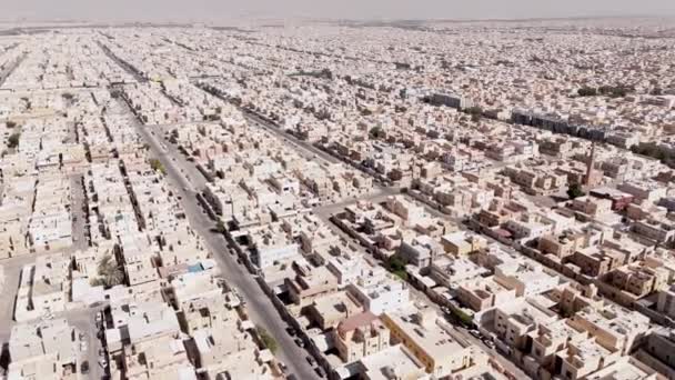 Este Disparo Dron Revela Riad Arabia Saudita Vibrante Luz Del — Vídeos de Stock