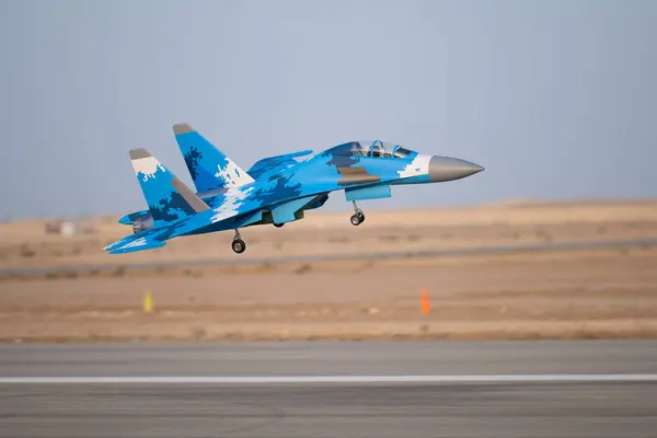 Den Högkvalitativa Stillbilden Förkroppsligar Flygsport Scen Saudiarabien Det Visar Spännande Stockfoto