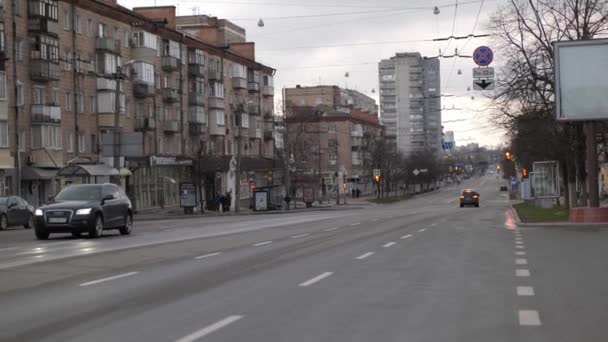 Una Zona Residenziale Chernihiv Ucraina Pesantemente Danneggiata Attacco Aereo Russo — Video Stock
