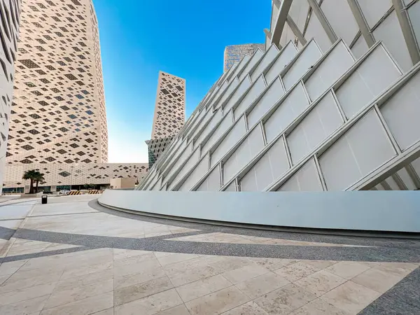Kral Abdullah Finans Bölgesi 'nde modern Geometrik Mimari. Kral Abdullah Financial District KAFD, Riyad, Suudi Arabistan 'ın kalbinde çarpıcı bir geometrik mimari tasarım. Şey...