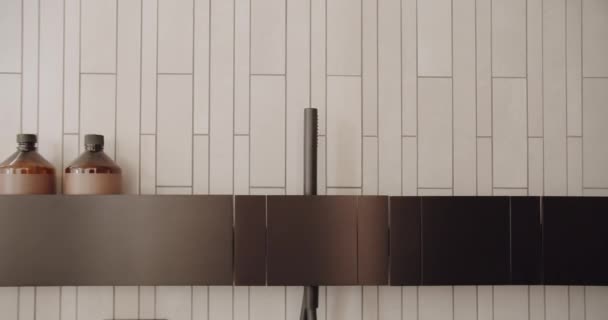 Luxury Bathroom Interior Minimalistisches Interieur Weißen Farben Mit Badaccessoires Minimalistisches — Stockvideo