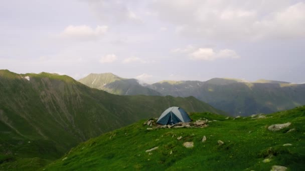 Zelten Und Rast Nach Der Wanderung Ruhe Einer Person Der — Stockvideo