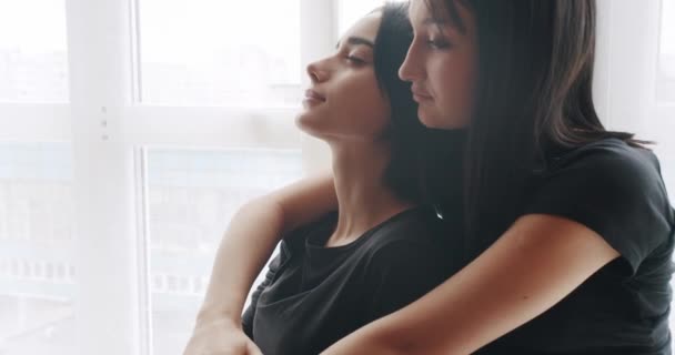 Low Angle Handheld Shot Young Lesbian Couple Smiling Touching Hands — Vídeo de Stock