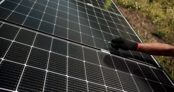 Connection Mounting Solar Panels Worker Fasten Solar Panels Technician Installing — Video Stock