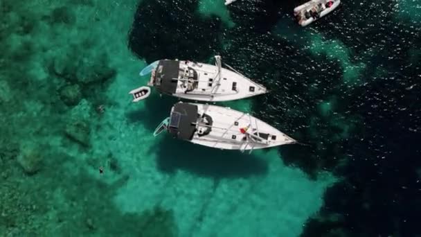 Yachting Luxury Sail Boat Summer Luxury Modern Boat Trip White — стоковое видео