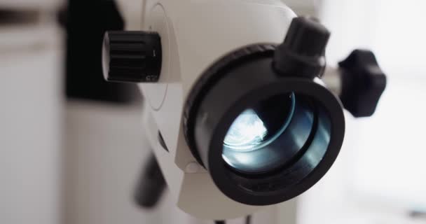 Closeup Colposcope Gynecologists Cabinet Clinic Optical Microscope Device Diagnosis Examination — Stockvideo
